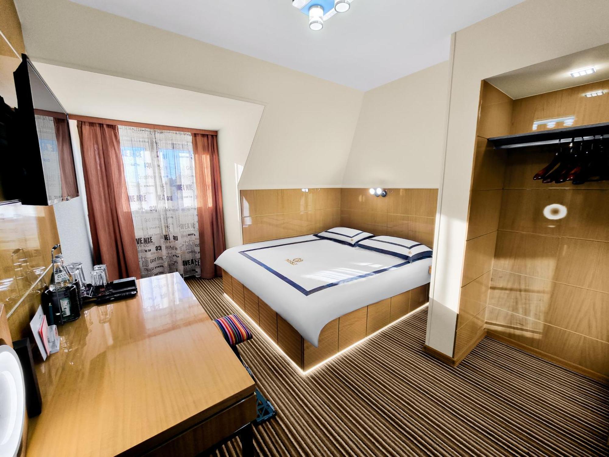 Hotel Roessle ドーベル エクステリア 写真